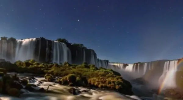 NOITE NAS CATARATAS BRASILEIRAS