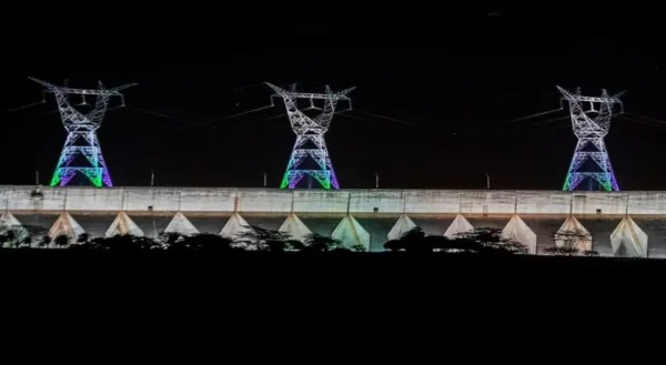 Itaipu iluminada Especial - somente ãs sextas e sábados
